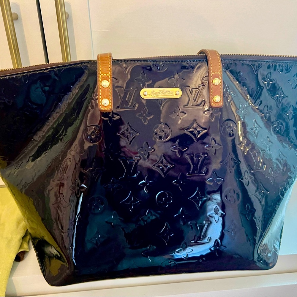 Louis. Vuitton Monogram Vernis Bellevue GM